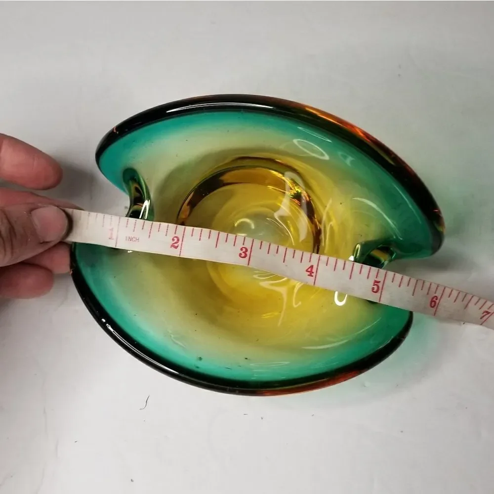 Vintage Seguso Murano Art Glass Shell Bowl Ashtray, Circa 1960s